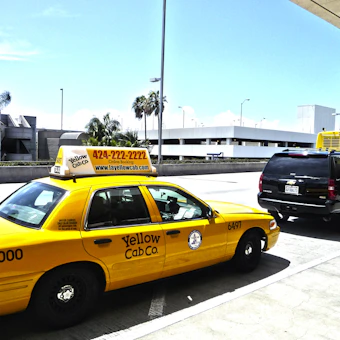 Shirdi to Ajanta Ellora taxi