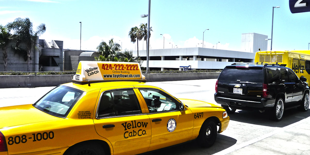 Round trip taxi from Chhatrapati Sambhajinagar